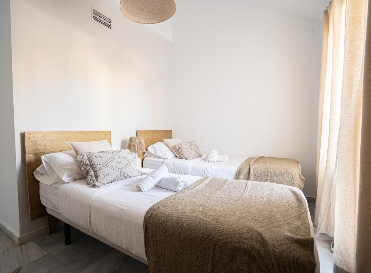 Stay U-Nique Apartments Plaza Constitucion Málaga Esterno foto