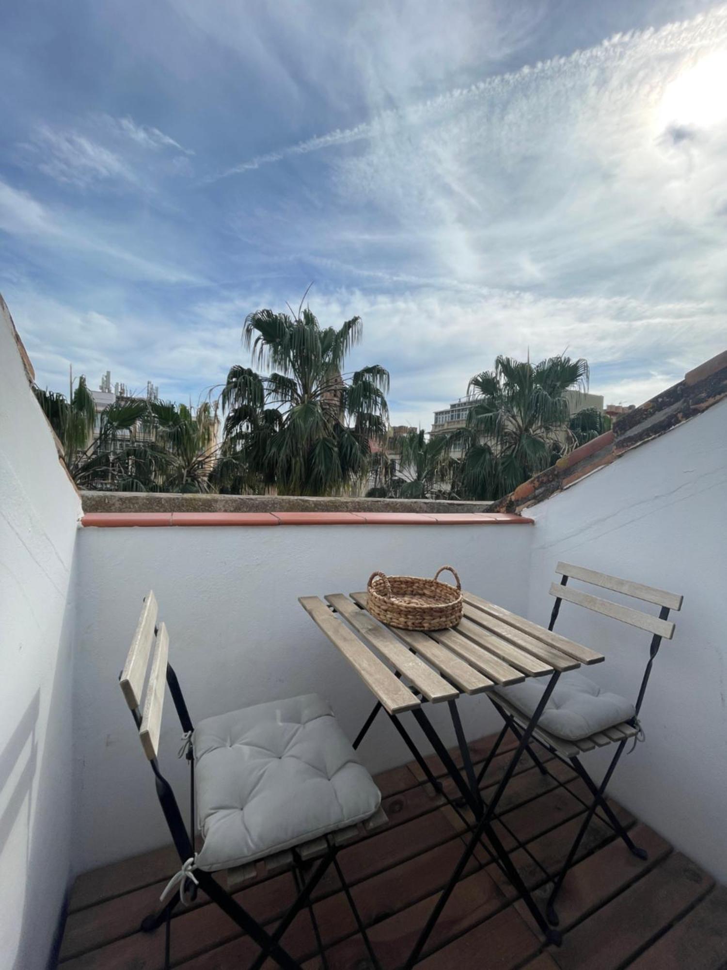 Stay U-Nique Apartments Plaza Constitucion Málaga Esterno foto