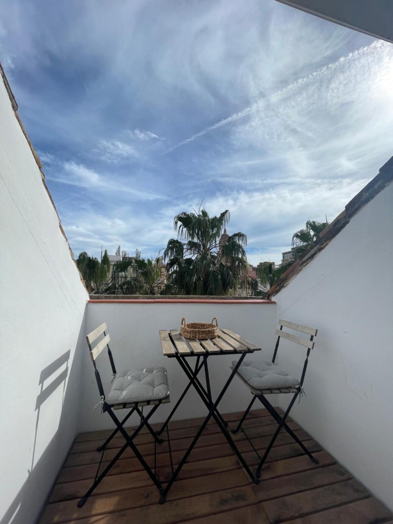 Stay U-Nique Apartments Plaza Constitucion Málaga Esterno foto